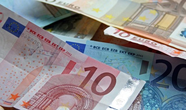 العيون// ضبط شخص ينحدر من احدى دول افريقيا جنوب الصحراء يزيف العملة ويداولها