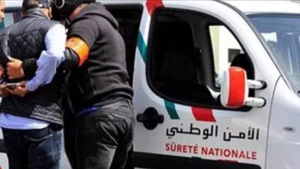 مراكش .. توقيف قاصر متورط في قضية تتعلق بمحاولة سرقة وكالة لتحويل الأموال