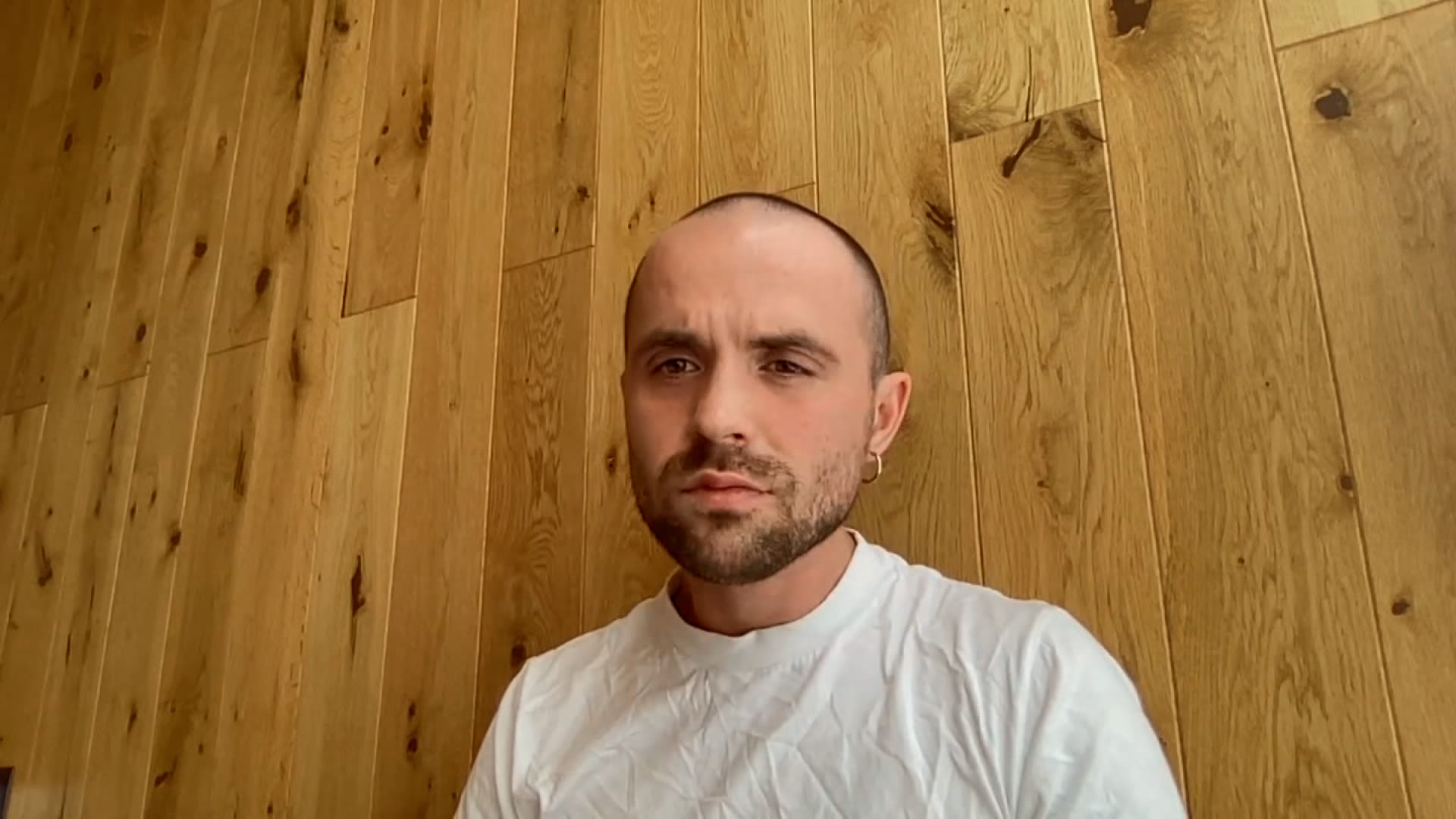 كاتسورين من وسط الحرب: ” أبي لا يصدقني بسبب ماكينة الدعاية الإعلامية الروسية”