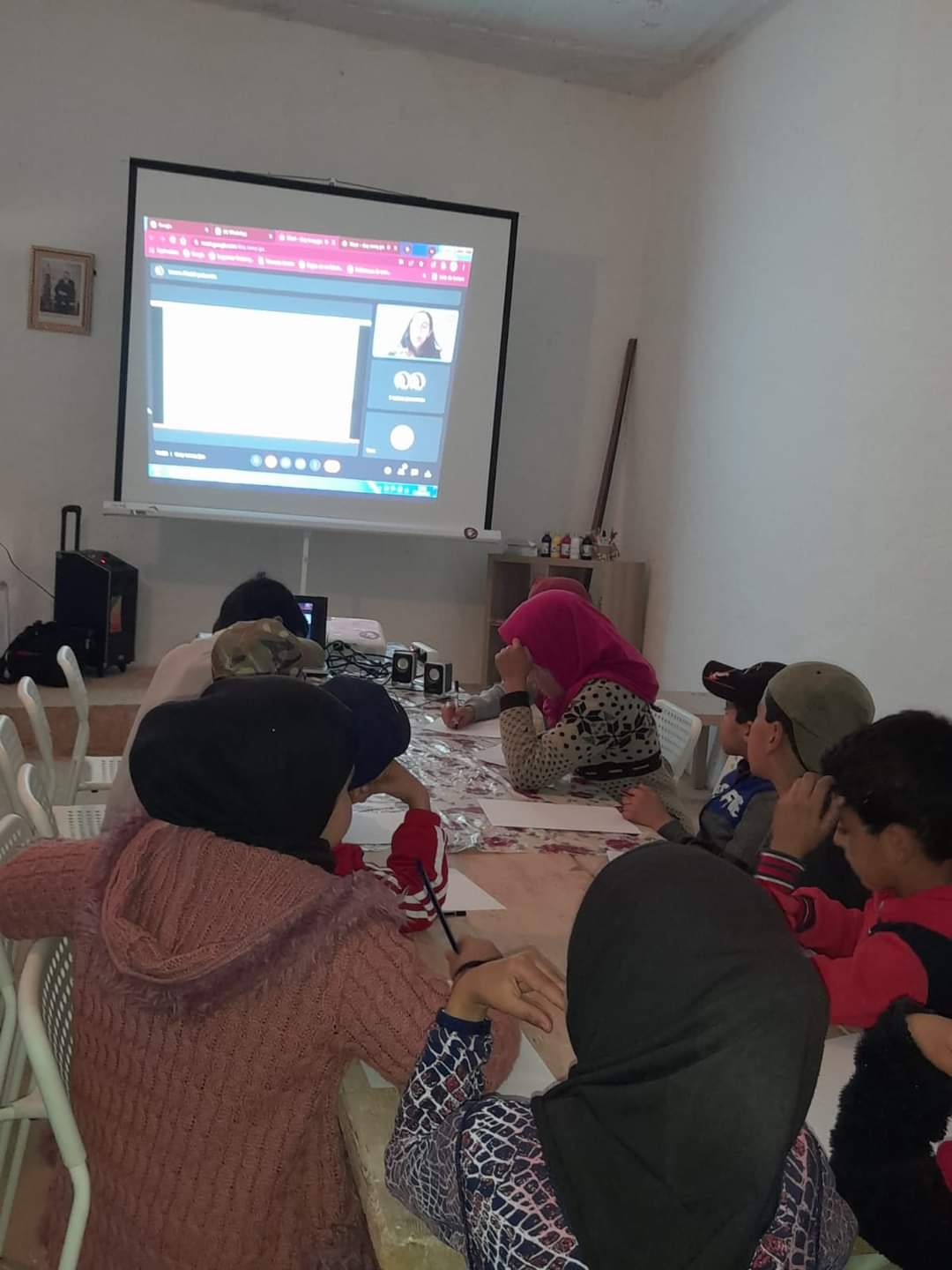 تيزنيت…مجموعة مدارس السنابل تنظم ورشة في إطار الحملة الوطنية حول الاستعمال الآمن للأنترنيت.