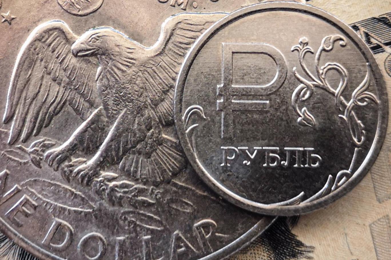 فلاديمير بوتين لن يقبل إلا الدفعات بعملة الروبل ثمناً لضخّ الغاز ”للدول غير الصديقة”