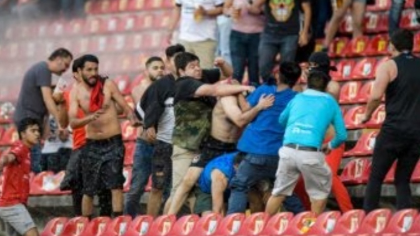 المكسيك…تأجيل الدوري بعد أحداث دامية وسقوط قتلى في مبارة كويريتارو وأطلس…