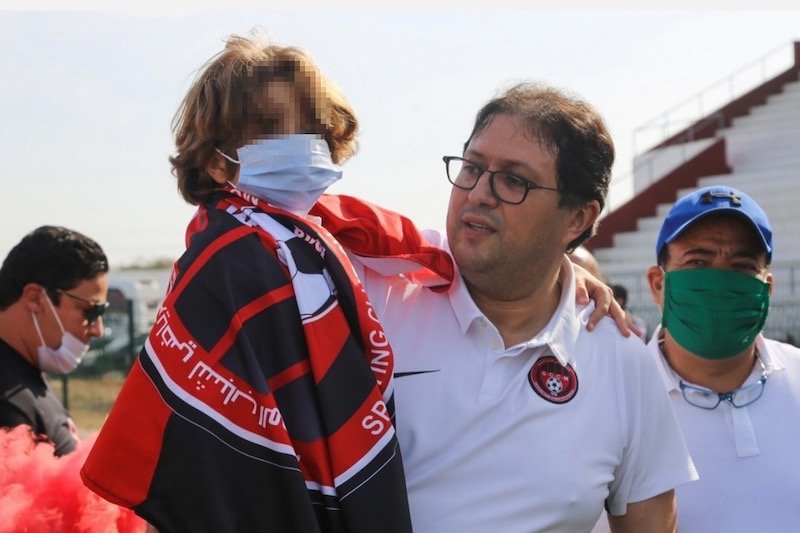 استقالة رئيس الفريق هشام آيت منا رسميا من الرئاسة.