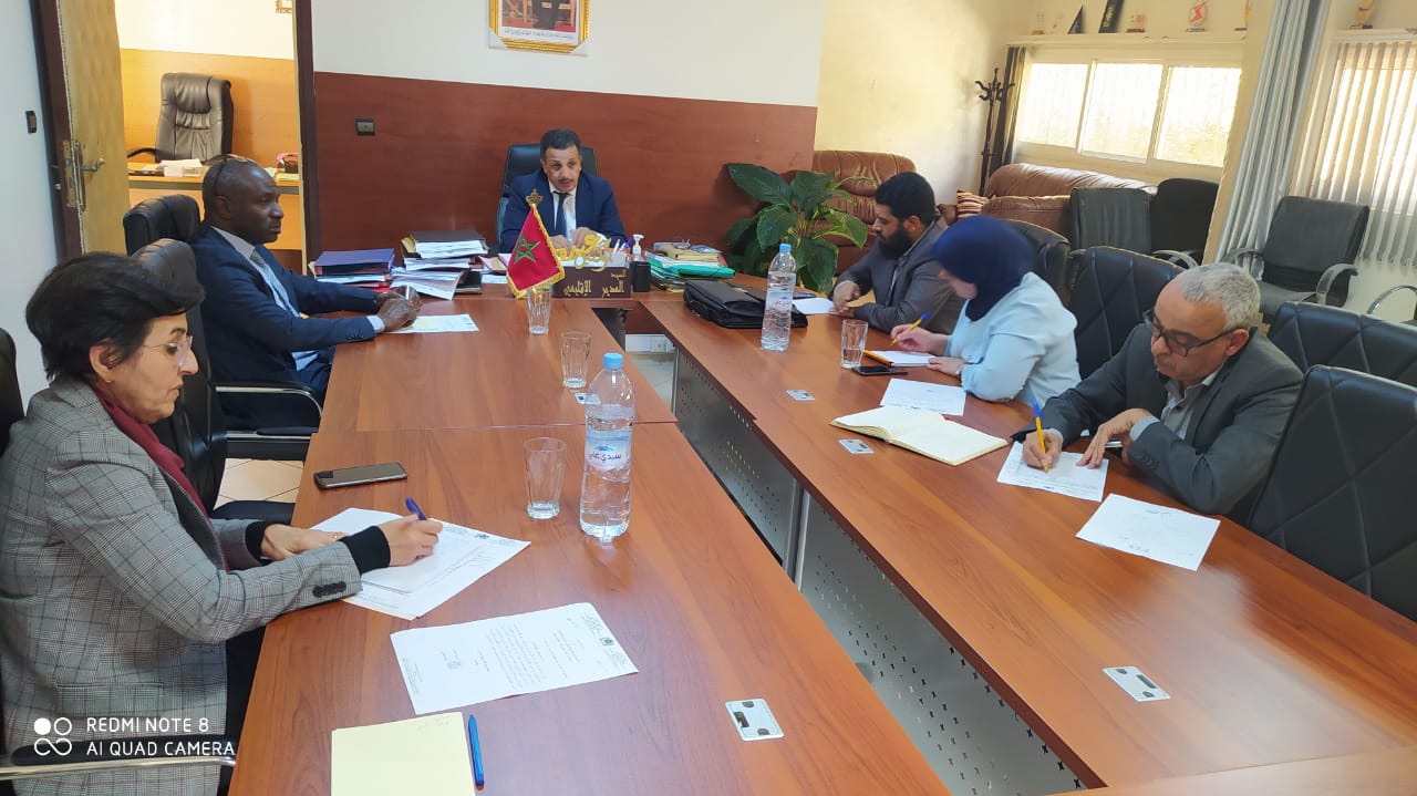 أكادير:السيد المدير الإقليمي يعقد لقاءا تواصليا مع ممثلي جمعيات أمهات وأباء وأولياء التلاميذ.