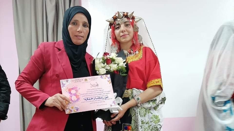 تيزنيت:إحتفالا باليوم العالمي للمرأة جماعة اربعاء الساحل تحتفل وتكرم نوستاليجيا الرياضة والفاعلة الجمعوية جمعة بورمضان.