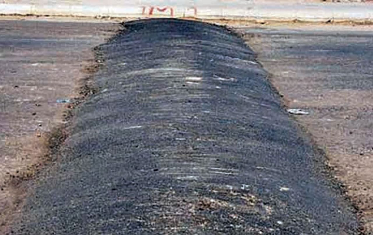 أزقة وادي زم تعاني انتشار “المطبات العشوائية الخطيرة *ضوضان*