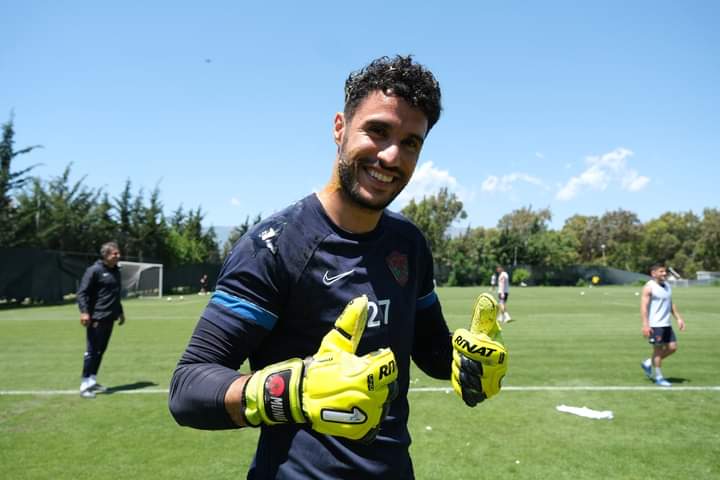 المحمدي خارج أسوار نادي هاتاي سبور التركي