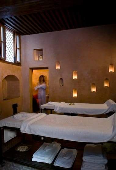 فاس..الامن الوطني يداهم مراكز للتدليك