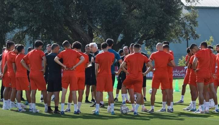 في آخر فرصة له.. خاليلوزتش يواجه منتخب جنوب افريقيا