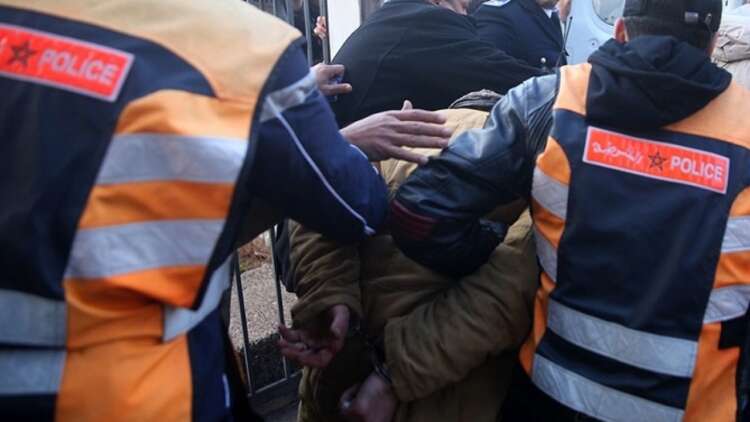 امن مراكش يوقف مطلوبين للعدالة بحوزتهم جميع انواع المخدرات