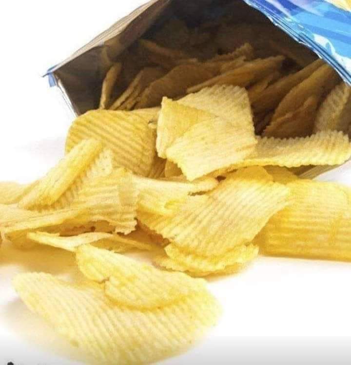 أضرار الشيبس على صحة الاطفال