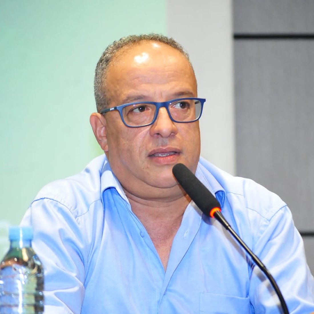 البدرواي يفي بوعده ويقوم بتوزيع 250مليون بعدما حققو الانتصار في الديربي وأيضا يستحقون التحفيزات في كل مبارة حتى تحقيق اللقب