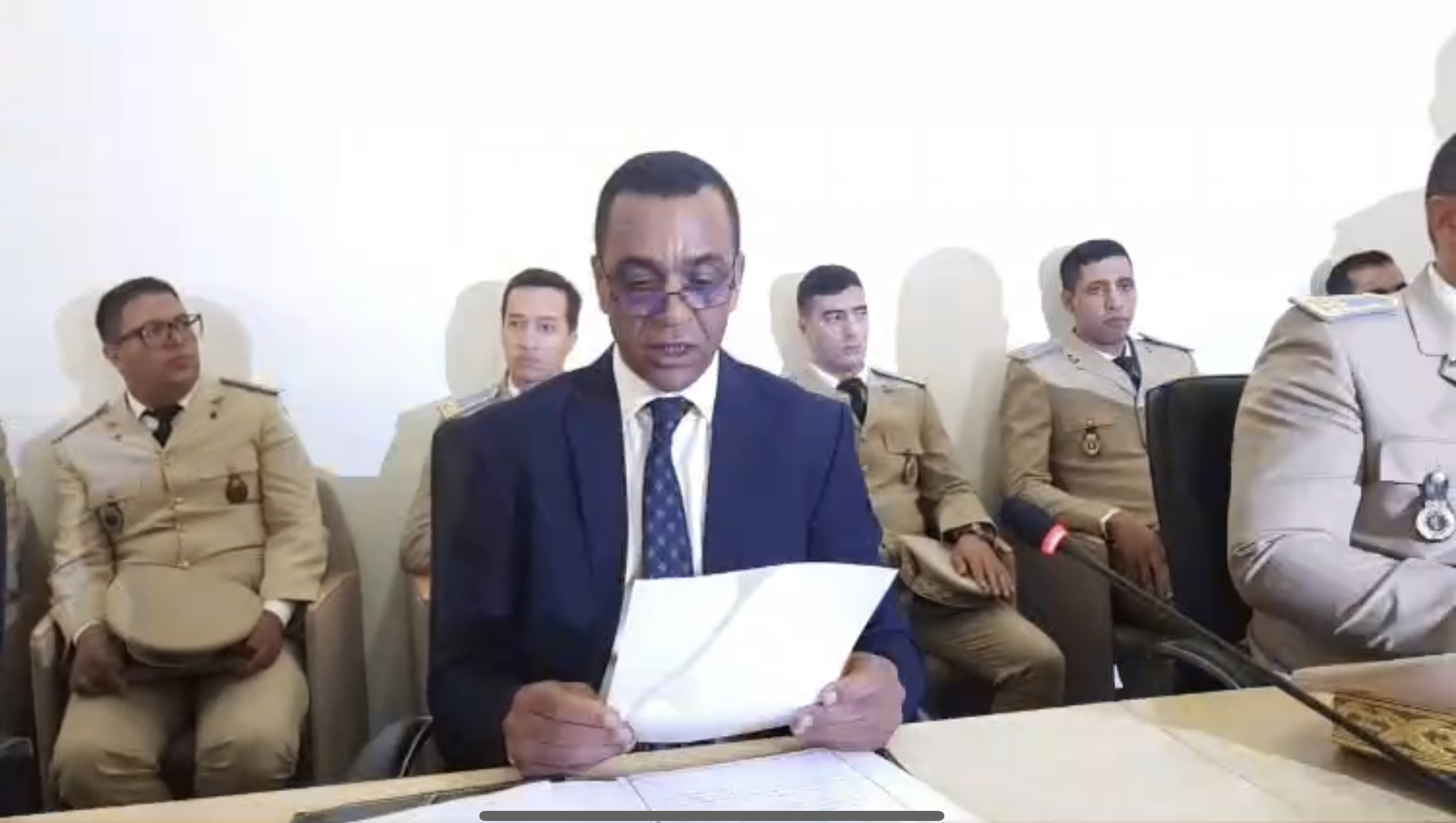 سيدي بنور…الكاتب العام ينصب رجال السلطة الجدد