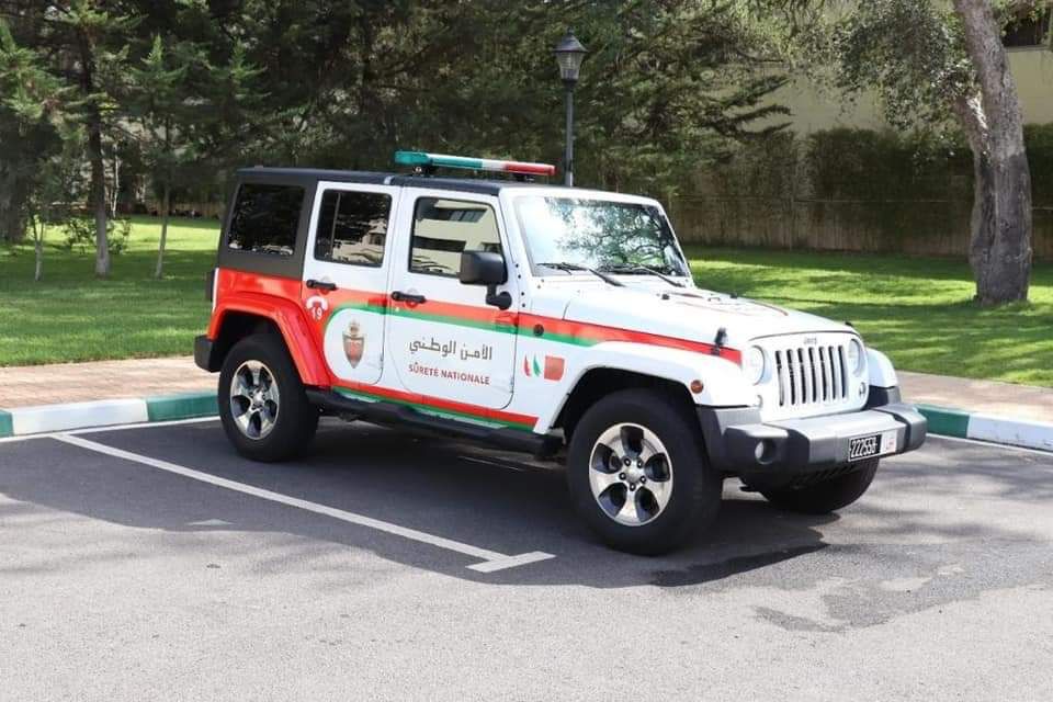 المديرية العامة للأمن الوطني تعتمد “هوية بصرية جديدة” لمختلف مركبات ودراجات وحدات شرطة النجدة والدوريات الأمنية والمجموعات المتنقلة (بلاغ DGSN)