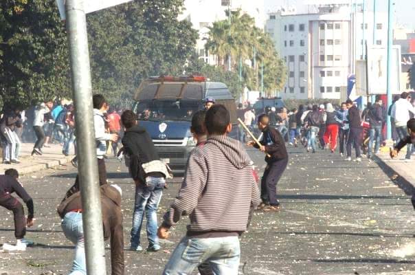 اعتقال 14مشجعا في مباراة “الديربي”بين فريقي الرجاء والوداد البيضاويين
