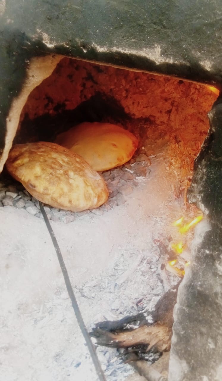 تحديات الحياة اليومية للفتاة القروية في جبال ادوتنان مع ارتفاع درجات الحرارة.