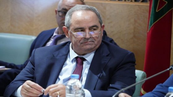 وزارة التعليم العالي تُعيد النظر في شروط الولوج للماستر بعد فضيحة “بيع الشهادات”