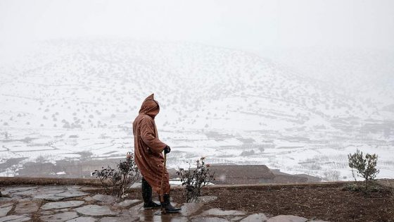 طقس بارد وسحب ممطرة مرتقبة بعدة مناطق بالمملكة يوم الاثنين