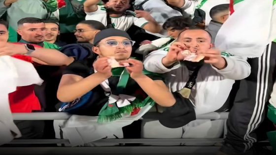 السجن والغرامة لمشجع جزائري بعد تمزيق أوراق نقدية مغربية في مدرجات ملعب مراكش