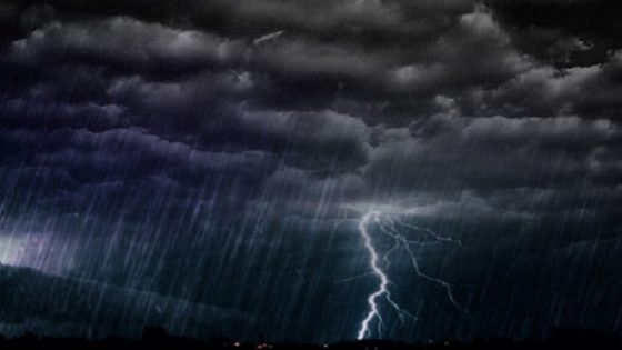 نشرة إنذارية: أمطار رعدية قوية وبرد بعدد من مناطق المغرب الخميس والجمعة