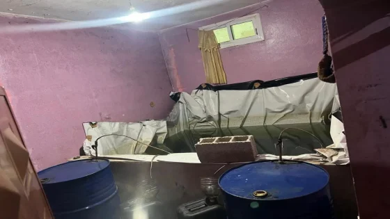 اشتوكة آيت باها.. غرفة نوم تتحول إلى مصنع سري لـ«ماء الحياة» وحجز 16 طناً