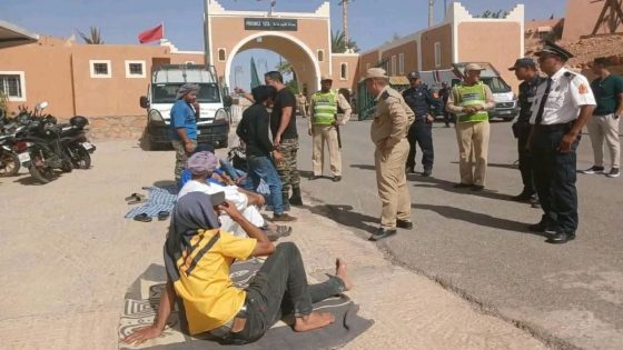 شباب أقا يواصلون الاعتصام أمام عمالة طاطا وسط حرارة مرتفعة ومطالب بالتشغيل